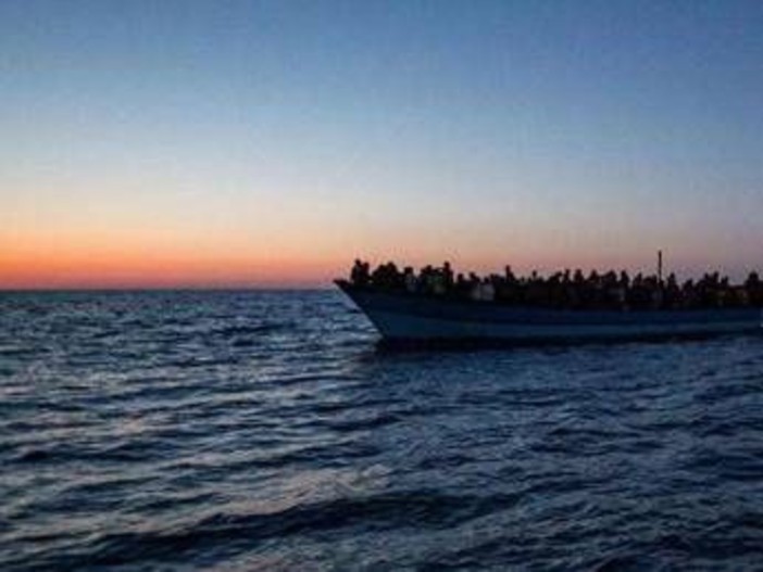Migranti, Berlino: "Ci aspettiamo che i trasferimenti continuino". Tajani: "Trovare un equilibrio sulle Ong" Migranti, Berlino: "Ci aspettiamo che i trasferimenti continuino". Tajani: "Trovare un equilibrio sulle Ong"