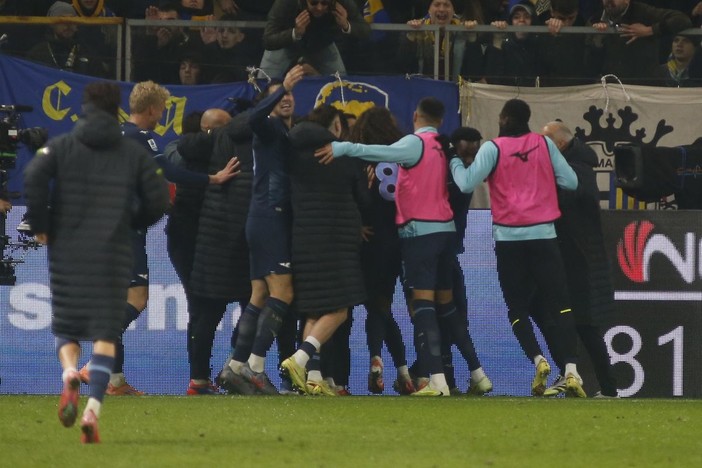 Lazio eroica, resta in 9 ma vince a Parma Lazio eroica, resta in 9 ma vince a Parma