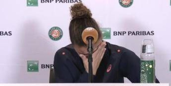 Roland Garros, Paolini perde e scoppia a piangere: "Difficile da accettare" Roland Garros, Paolini perde e scoppia a piangere: "Difficile da accettare"