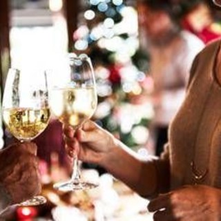 Natale, i consigli del nutrizionista: "Pochi 'strappi' e così si ingrassa massimo mezzo chilo" Natale, i consigli del nutrizionista: "Pochi 'strappi' e così si ingrassa massimo mezzo chilo"