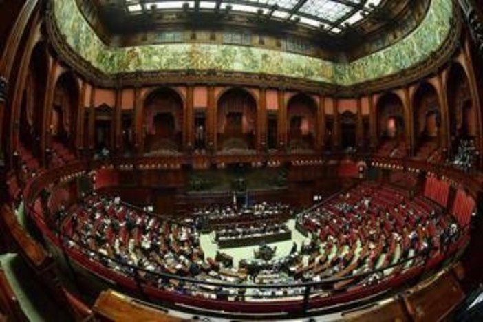 Alla Camera voto 'touch', Qr code e nuove telecamere in Alta definizione: aula rinnovata per la ripresa dei lavori Alla Camera voto 'touch', Qr code e nuove telecamere in Alta definizione: aula rinnovata per la ripresa dei lavori
