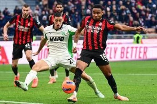 Milan-Sassuolo 2-2, caos finale tra Var e gol annullati. Cos'è successo Milan-Sassuolo 2-2, caos finale tra Var e gol annullati. Cos'è successo