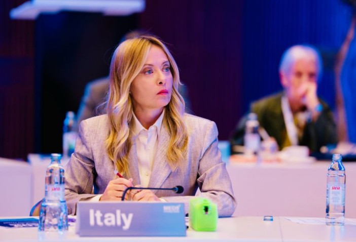 Carburanti, Meloni “Pronti a intervenire di nuovo con accise mobili”