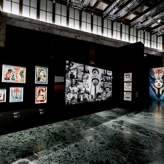 L’arte urbana contemporanea di Obey alle Gallerie d’Italia a Napoli