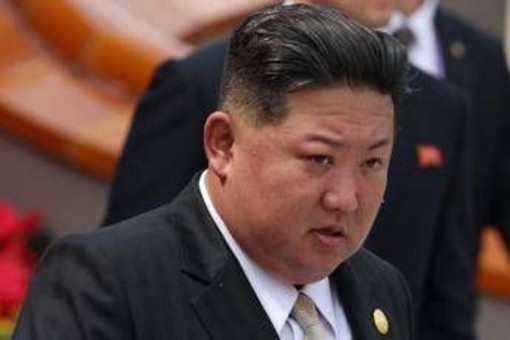 Nordcorea, Kim insiste sul programma nucleare: &quot;Massima priorità, potenziare lo scudo&quot;