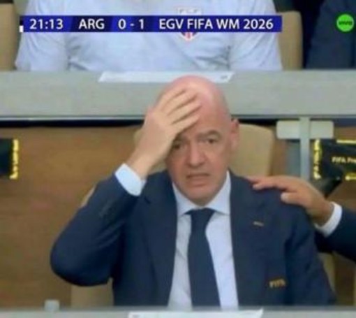 Segna l'Egitto, la reazione di Infantino è già il meme dei Mondiali