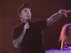 Milano, cameriere fa una foto a Fedez in discoteca e viene aggredito dai buttafuori: indagini in corso