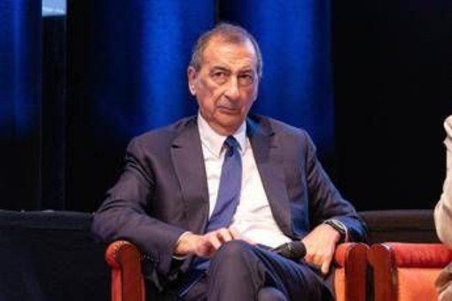 Inchiesta Milano, 'Beppe dimettiti' vs 'non mollare': social spaccati su Sala