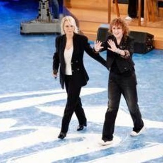 Amici, oggi domenica 23 novembre: ospiti e anticipazioni