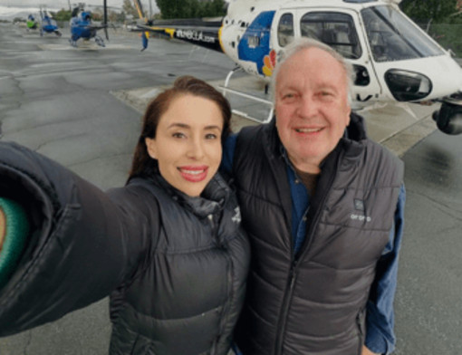 Elicottero di una tv precipita mentre filma un incidente stradale: almeno 3 morti, tragedia a Los Angeles Elicottero di una tv precipita mentre filma un incidente stradale: almeno 3 morti, tragedia a Los Angeles
