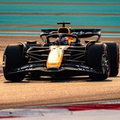 Verstappen in pole ad Abu Dhabi davanti a Norris e Piastri Verstappen in pole ad Abu Dhabi davanti a Norris e Piastri