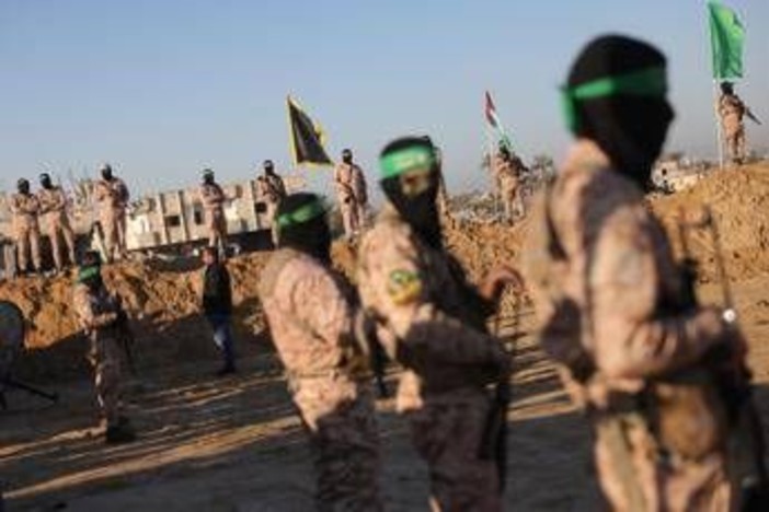 Gaza, la denuncia di Amnesty: "Hamas responsabile di crimini contro l'umanità" Gaza, la denuncia di Amnesty: "Hamas responsabile di crimini contro l'umanità"