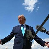 Iran, Trump: "Ho pazienza, aspetto la risposta giusta di Teheran" Iran, Trump: "Ho pazienza, aspetto la risposta giusta di Teheran"