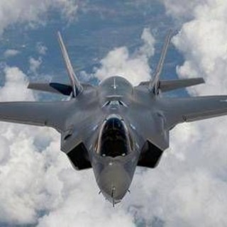Iran, l'annuncio di Israele: "F-35 ha abbattuto caccia di Teheran"