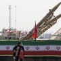 Stretto di Hormuz, Iran non arretra. Trump: "Sono negoziatori subdoli e disonesti" Stretto di Hormuz, Iran non arretra. Trump: "Sono negoziatori subdoli e disonesti"