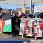 Minneapolis, uomo ucciso da agenti federali, governatore Walz “Trump ritiri ICE” Minneapolis, uomo ucciso da agenti federali, governatore Walz “Trump ritiri ICE”