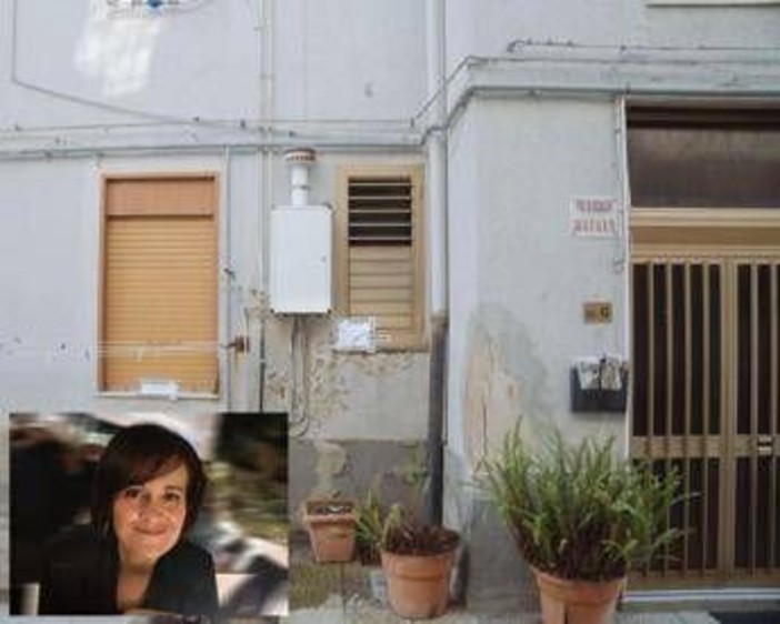 Daniela Zinnanti tramortita prima di essere uccisa con 30 coltellate dall'ex Daniela Zinnanti tramortita prima di essere uccisa con 30 coltellate dall'ex