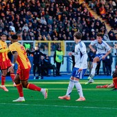 Il Como cala il tris a Lecce e torna alla vittoria