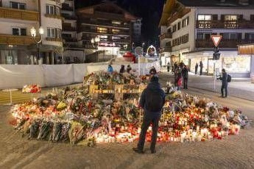 Strage Crans Montana, media: è di 1,6 mln il conto degli ospedali svizzeri per le famiglie italiane Strage Crans Montana, media: è di 1,6 mln il conto degli ospedali svizzeri per le famiglie italiane
