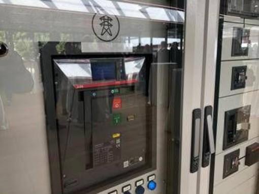 ABB presenta a Frosinone l’interruttore aperto Sace Emax 3, più versatile, affidabile e sicuro ABB presenta a Frosinone l’interruttore aperto Sace Emax 3, più versatile, affidabile e sicuro