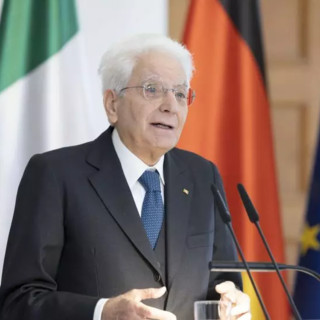 Mattarella “Laceranti violenze su donne e minori, serve sostegno”