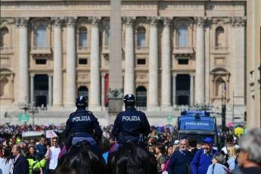 Dai tiratori scelti ai bazooka anti drone, il piano per i funerali di Papa Francesco