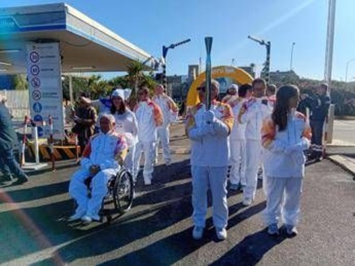 Milano-Cortina, Alburno (Eni): "Fiamma olimpica illumina bioraffineria Gela, legame azienda-territorio" Milano-Cortina, Alburno (Eni): "Fiamma olimpica illumina bioraffineria Gela, legame azienda-territorio"