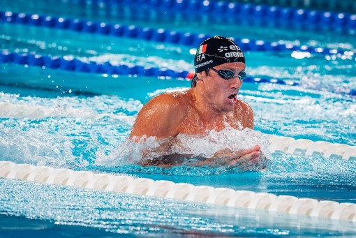 Agli Europei di nuoto Martinenghi d’oro, Cerasuolo e Curtis di bronzo Agli Europei di nuoto Martinenghi d’oro, Cerasuolo e Curtis di bronzo