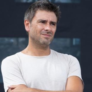 Alessandro Di Battista ricoverato a Cuba: "Forte mal di testa poi malore, ora l'ex deputato M5S ha ripreso conoscenza". E' in trasferimento a L'Avana