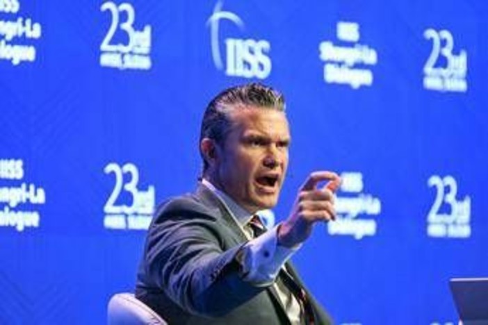Iran, Hegseth: "Usa più che capaci di riprendere la guerra" Iran, Hegseth: "Usa più che capaci di riprendere la guerra"