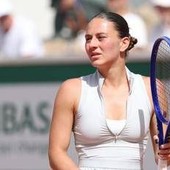 Roland Garros, Kostyuk in lacrime: "Caduto un missile vicino a casa dei miei genitori, questa vittoria è per l'Ucraina"