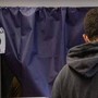 Sondaggio politico: Fratelli d'Italia in calo, Pd sale, cresce l'astensione Sondaggio politico: Fratelli d'Italia in calo, Pd sale, cresce l'astensione