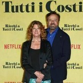 Ascolti tv, il film 'Ricchi a tutti i costi' su Canale 5 vince con 1,6 milioni di telespettatori, bene gli Europei di Atletica Ascolti tv, il film 'Ricchi a tutti i costi' su Canale 5 vince con 1,6 milioni di telespettatori, bene gli Europei di Atletica
