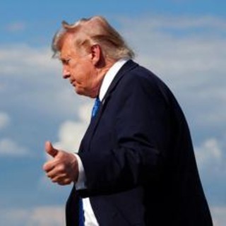 Trump ha deciso, nuovo attacco Usa contro Iran: "Teheran deve arrendersi"