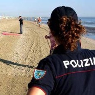 Caserta, accoltellato a morte in spiaggia: in manette 18enne