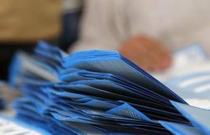 Sondaggi politici, Fratelli d'Italia cala e Pd stabile