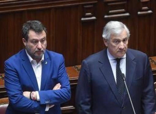 Salvini: "Trump ha fatto bene su petrolio Russia, Italia e Ue siano pragmatiche". Tajani: "Mantenere sanzioni"