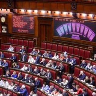 Legge elettorale, franchi tiratori mandano sotto governo su preferenze. Ira Meloni: "Ha vinto palude, serve una riflessione"