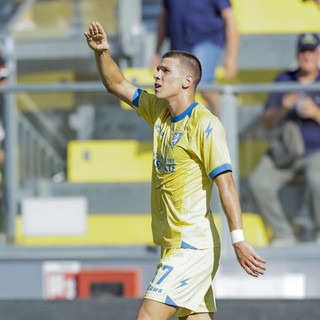 Doppietta di Raimondo e sigillo di Kvernadze, Frosinone batte Venezia 3-2