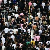 Spalle al campo durante 1' di silenzio per Mazzola, Juve multata di 10.000 euro Spalle al campo durante 1' di silenzio per Mazzola, Juve multata di 10.000 euro