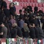 Italia, tifosi azzurri di spalle durante l'inno israeliano. Poi i cartelli: &quot;Stop&quot;