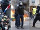 Francia, l'esperta: "Repressione alimenta convergenza tra lotte degli studenti e gilet gialli"