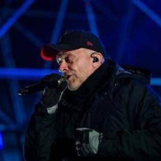 Sanremo 2026, Max Pezzali protagonista della Costa Toscana Sanremo 2026, Max Pezzali protagonista della Costa Toscana