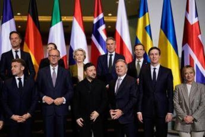 Ucraina, Meloni a Berlino con i leader europei: "Una forza multinazionale per Kiev"