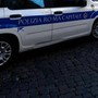 Roma, 14enne travolto da un suv su marciapiede davanti a scuola: è grave Roma, 14enne travolto da un suv su marciapiede davanti a scuola: è grave