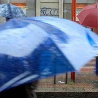 Maltempo, oggi allerta meteo arancione per temporali in Lombardia: gialla in altre 8 regioni
