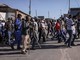 Sudafrica, proteste anti migranti: ronde manifestanti tra le case per cercare irregolari