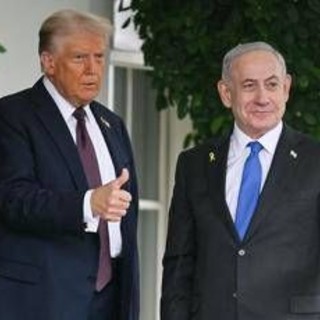 Trump accoglie Netanyahu: &quot;Molto fiducioso, presto pace a Gaza&quot;