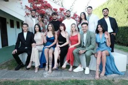 'Temptation Island e poi...', due puntate speciali su Canale 5: le anticipazioni 'Temptation Island e poi...', due puntate speciali su Canale 5: le anticipazioni