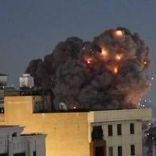 Iran, la minaccia dei Pasdaran agli Usa: "Apple, Google e Meta nel mirino se uccisi altri esponenti di vertice" Iran, la minaccia dei Pasdaran agli Usa: "Apple, Google e Meta nel mirino se uccisi altri esponenti di vertice"